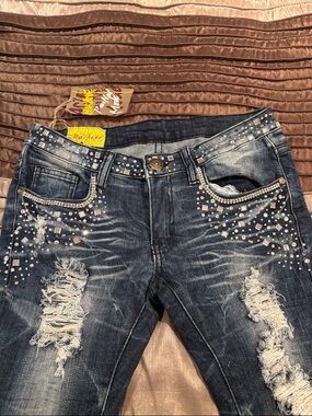 Machine Rhinestone-Embellished Ripped Jeans